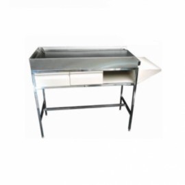 Mesa para exploración pediátrica en acero inoxidable-PuntoMedico- HEL-HM150