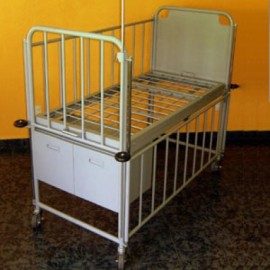 Cama para hospital de múltiples posiciones para paciente pediátrico-PuntoMedico- MAR-MCA-2802